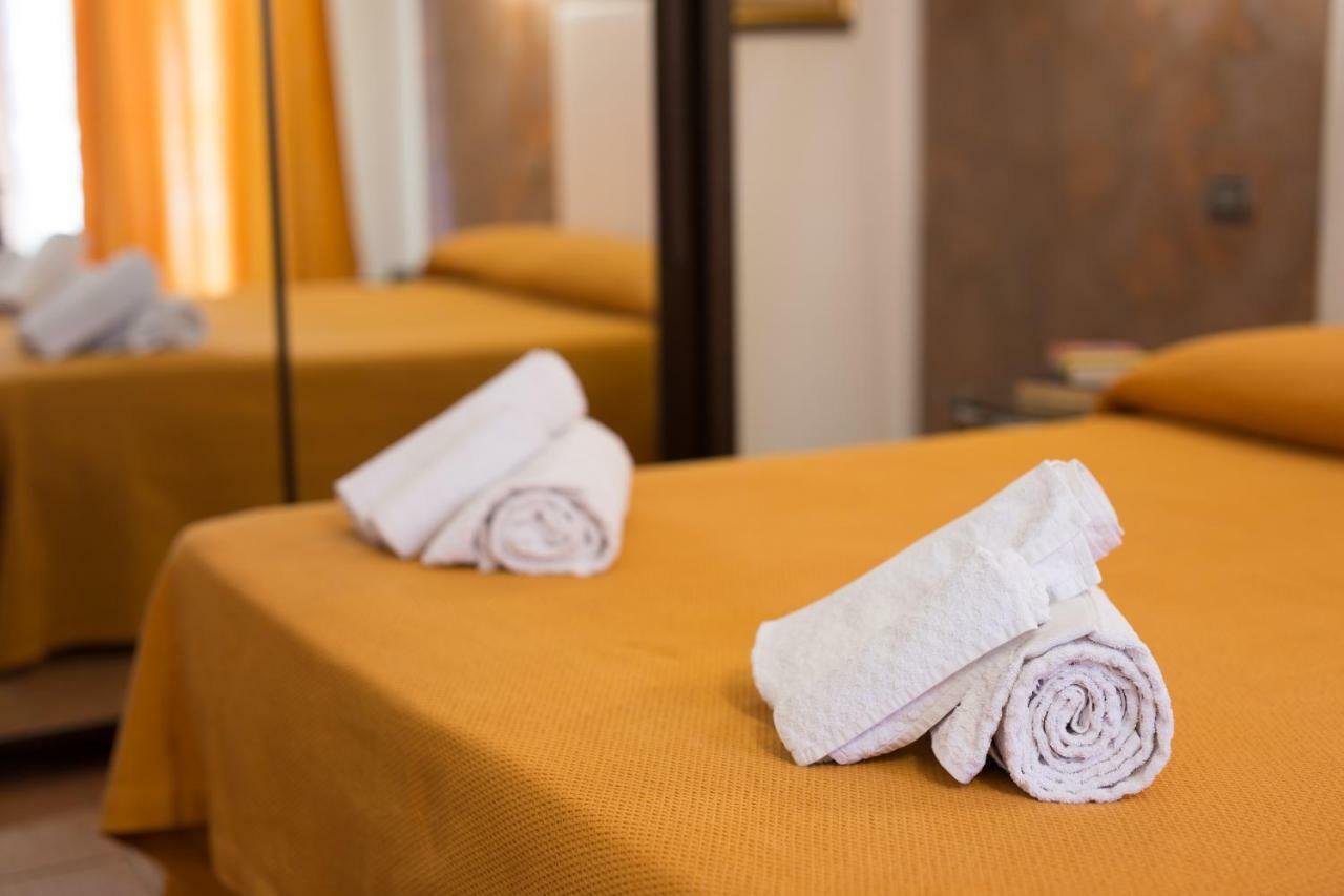 Bed and Breakfast Antichi Ricordi Aci SantʼAntonio Esterno foto