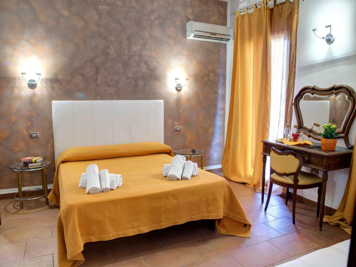 Bed and Breakfast Antichi Ricordi Aci SantʼAntonio Esterno foto