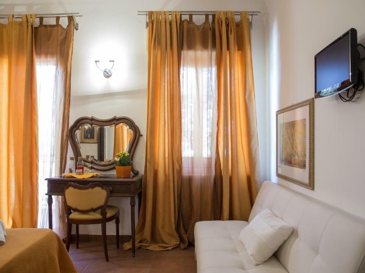 Bed and Breakfast Antichi Ricordi Aci SantʼAntonio Esterno foto