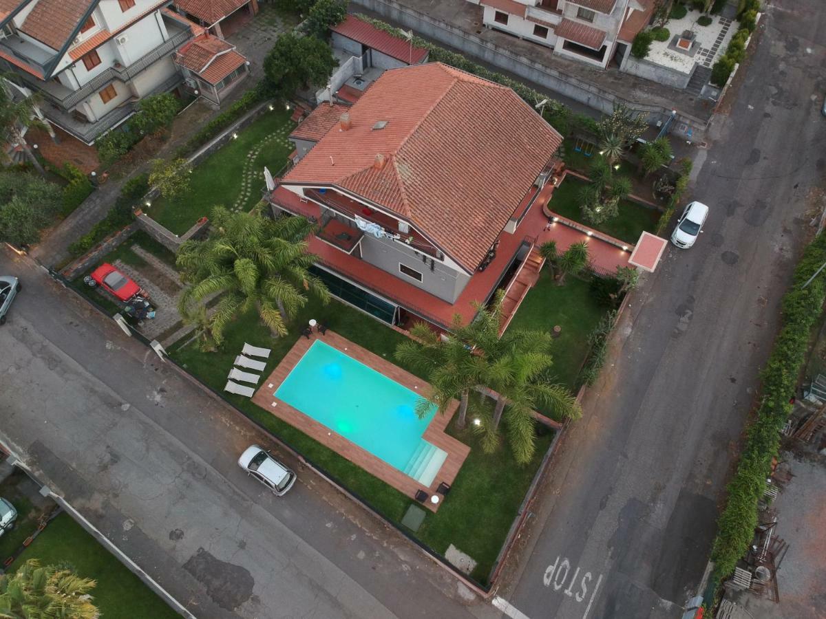Bed and Breakfast Antichi Ricordi Aci SantʼAntonio Esterno foto
