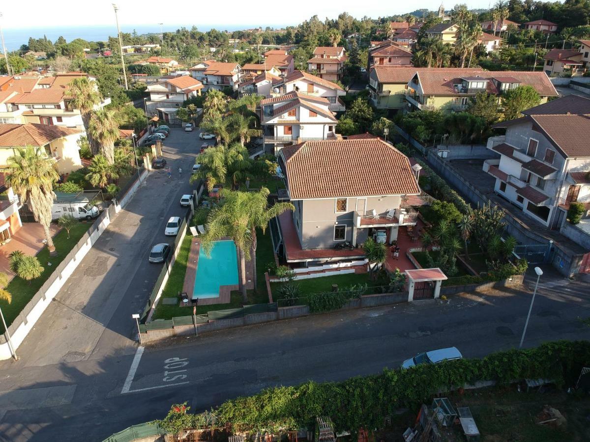 Bed and Breakfast Antichi Ricordi Aci SantʼAntonio Esterno foto
