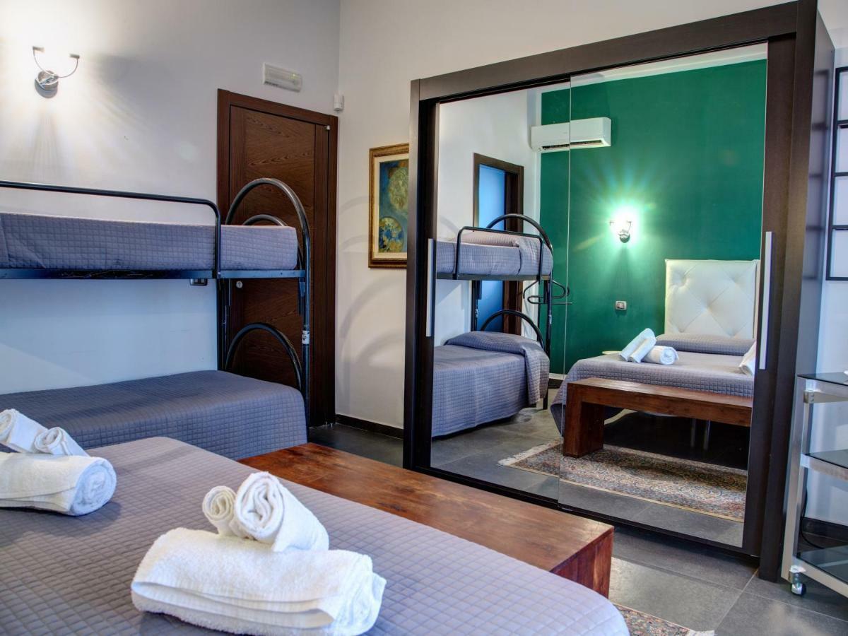 Bed and Breakfast Antichi Ricordi Aci SantʼAntonio Esterno foto